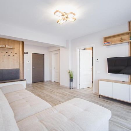 Creamy Wood Haven Daire Oradea Dış mekan fotoğraf